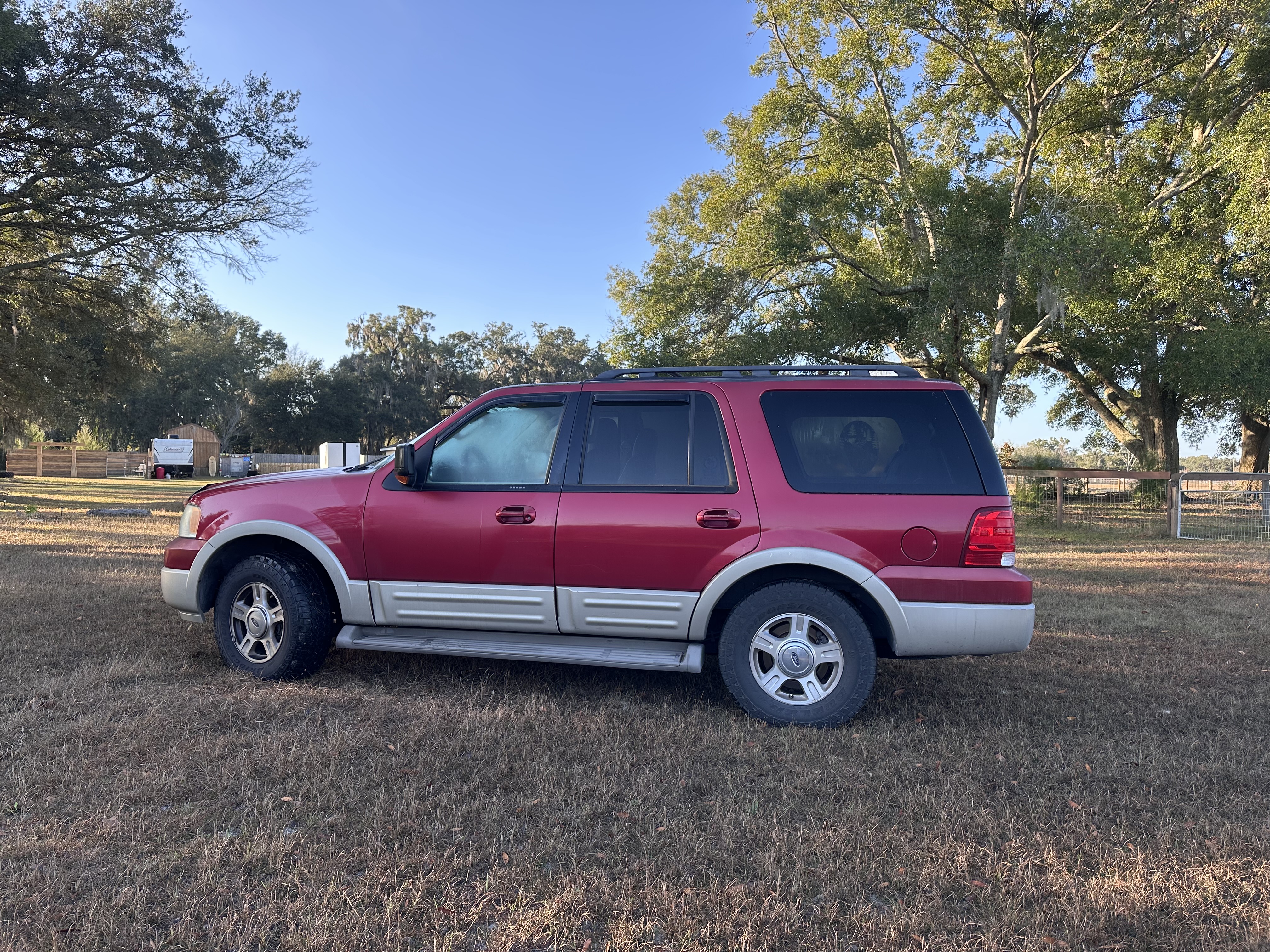 Used 2005 Ford Expedition Eddie Bauer RWD image 9