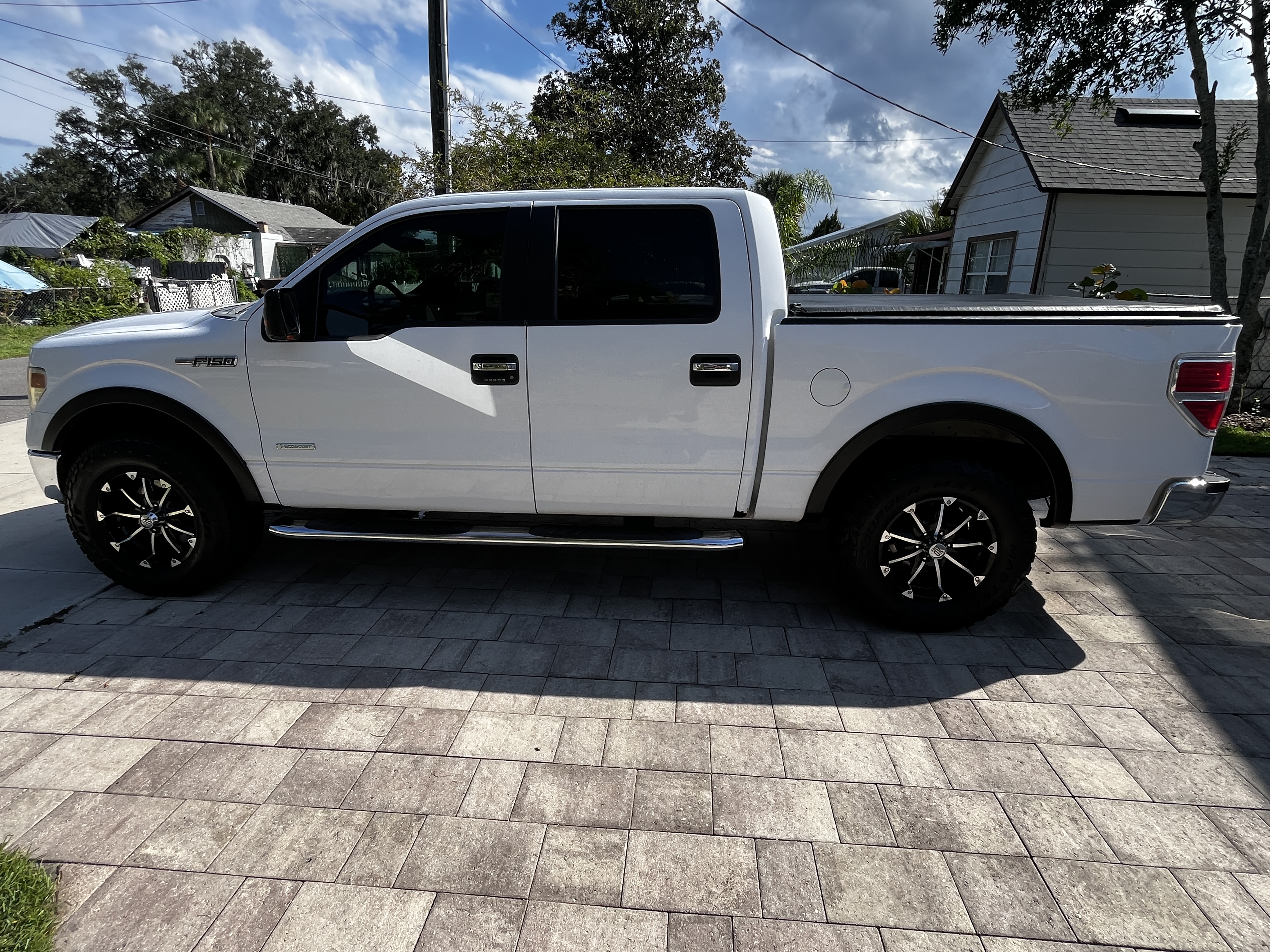 Used 2014 Ford F150 XLT w/ Equipment Group 302A Luxury RWD image 1