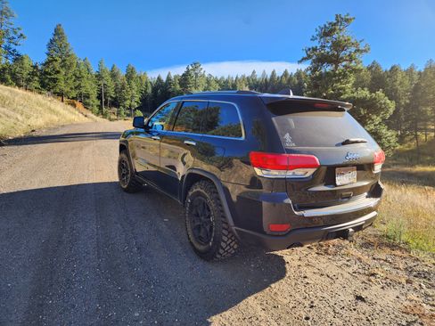 Used 2014 Jeep Grand Cherokee Limited w/ Luxury Group II image 6