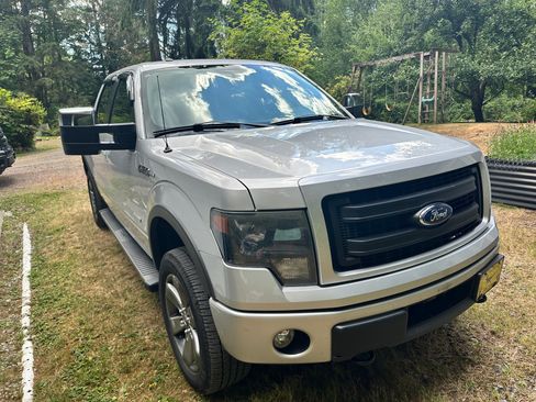 Used 2014 Ford F150 FX4 w/ Equipment Group 402A Luxury AWD/4WD image 4