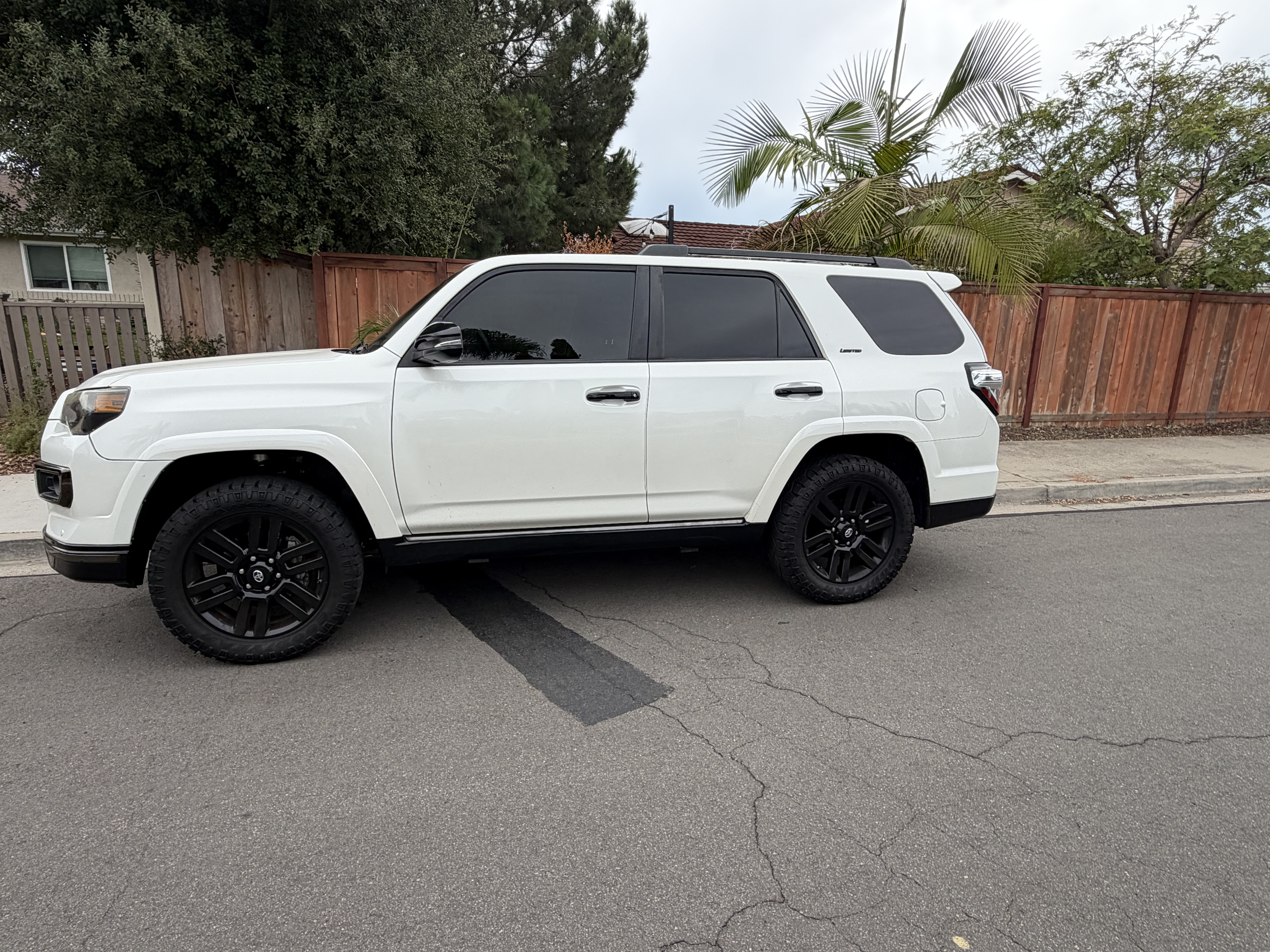 Used 2019 Toyota 4Runner Limited w/ Wilderness Package AWD/4WD image 2