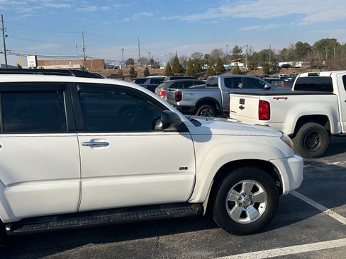 Used 2007 Toyota 4Runner Sport image 6