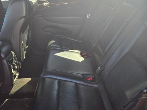 Used 2011 Jeep Grand Cherokee Laredo image 13