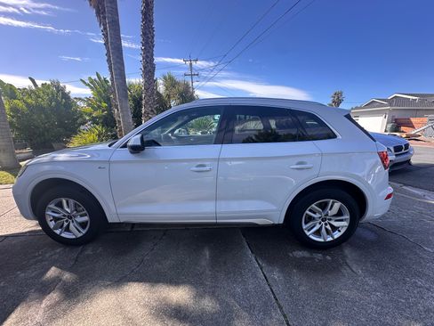 Used 2024 Audi Q5 2.0T Premium w/ Convenience Package AWD/4WD image 5