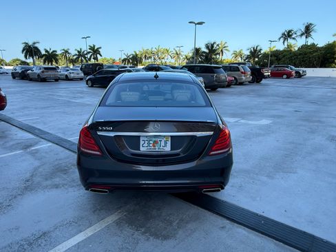 Used 2016 Mercedes-Benz S 550 Sedan image 2