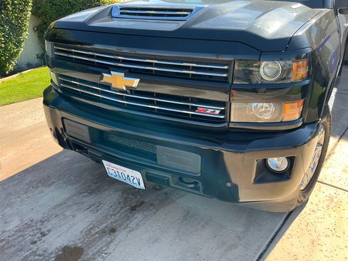 Used 2019 Chevrolet Silverado 3500 LTZ w/ Duramax Plus Package image 9