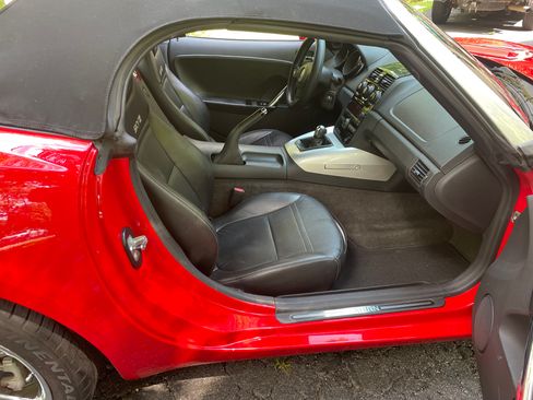 Used 2007 Saturn Sky Red Line RWD image 13
