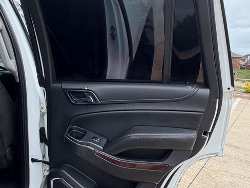 Used 2016 GMC Yukon SLE w/ Convenience Package RWD image 28