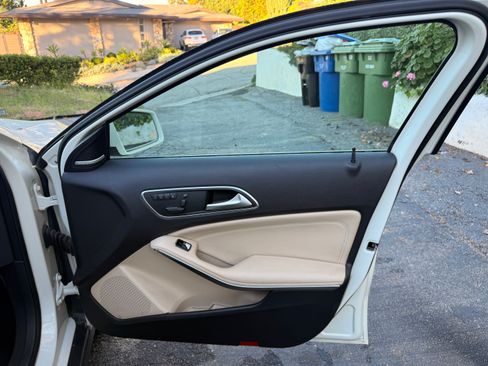 Used 2015 Mercedes-Benz GLA 250 4MATIC image 20