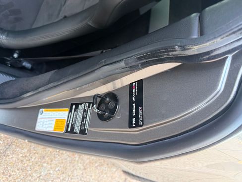 Used 2006 Aston Martin V8 Vantage Coupe 2D image 27