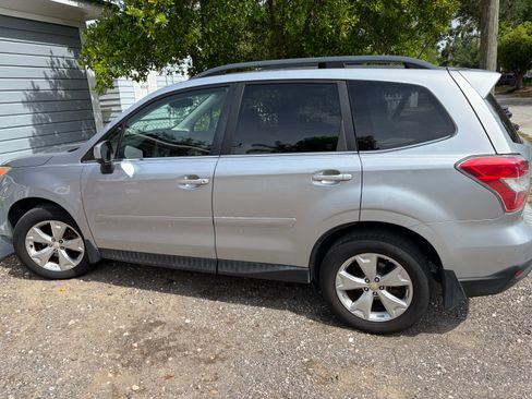 Used 2014 Subaru Forester 2.5i Limited image 9