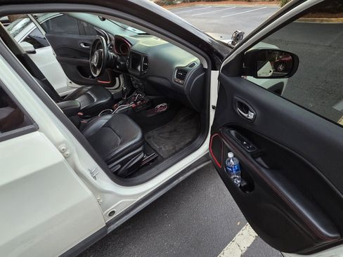 Used 2017 Jeep Compass Trailhawk w/ Leather Interior Group image 13