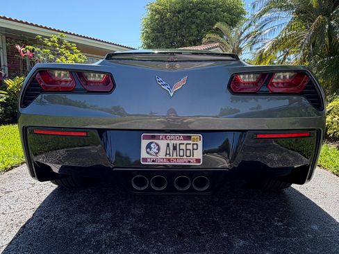 Used 2016 Chevrolet Corvette Stingray Coupe RWD image 11