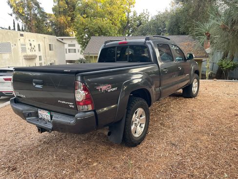 Used 2012 Toyota Tacoma PreRunner w/ TRD Sport Pkg RWD image 6