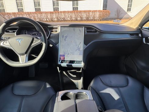 Used 2014 Tesla Model S image 13