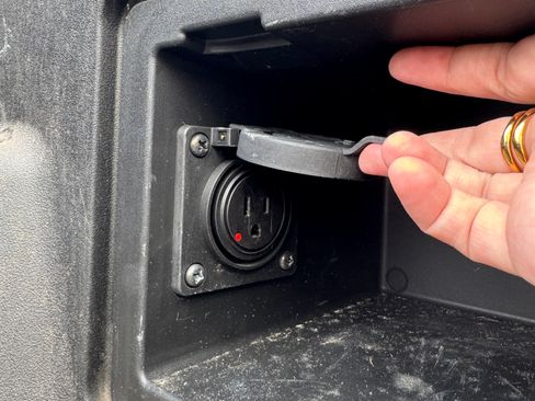 Used 2022 Hyundai Santa Cruz SEL w/ Activity Package image 30