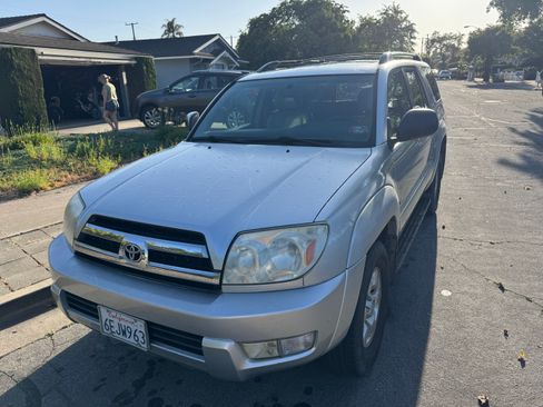 Used 2005 Toyota 4Runner Sport image 1