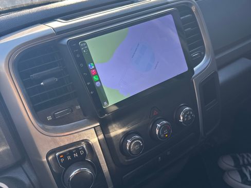 Used 2019 RAM 1500 Classic SLT image 9