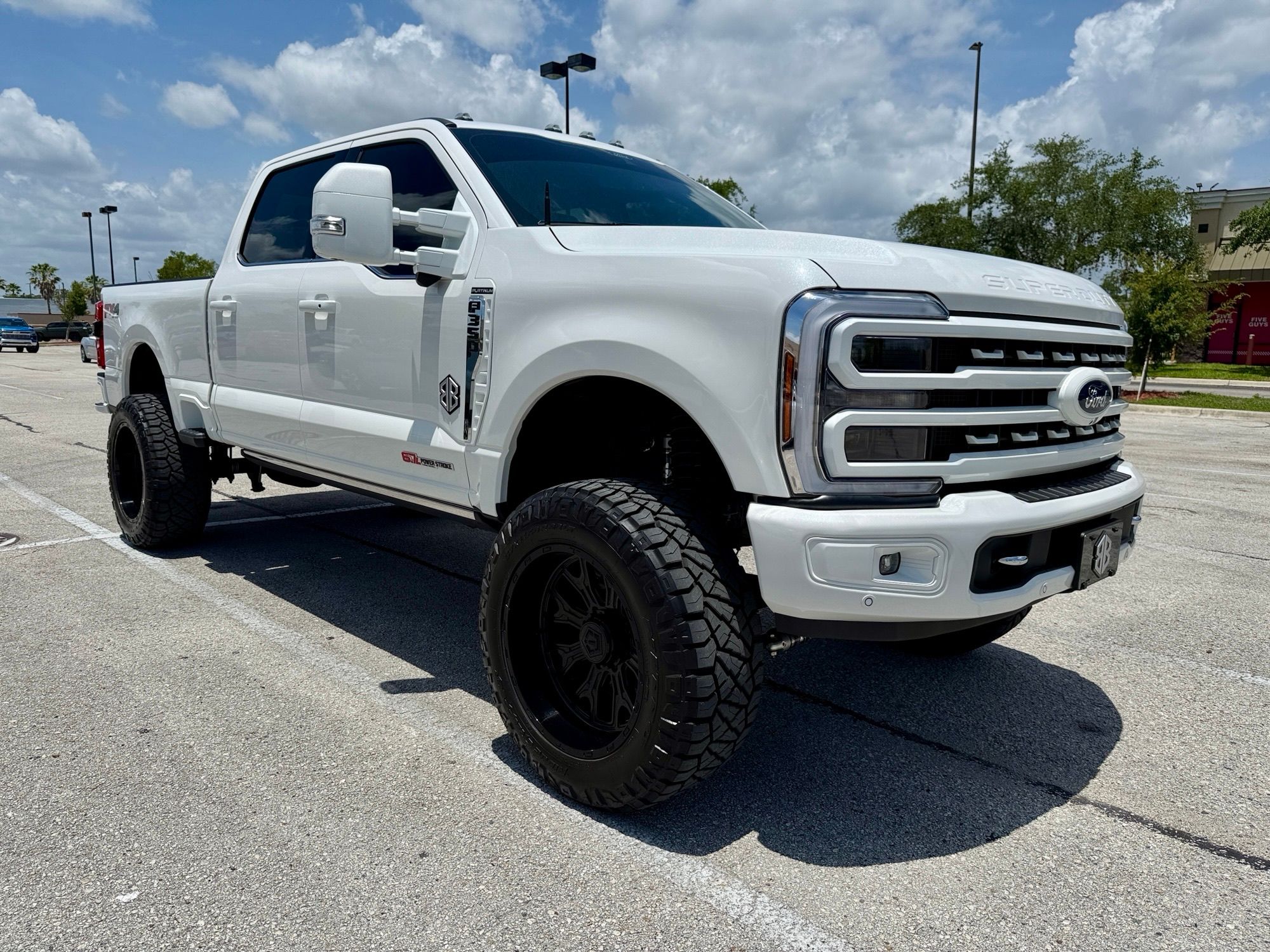 Used 2024 Ford F350 Platinum AWD/4WD image 9
