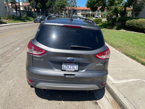 Used 2013 Ford Escape SE FWD image 6