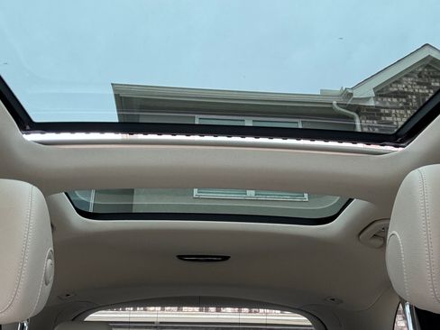 Used 2019 Mercedes-Benz GLC 300 image 12