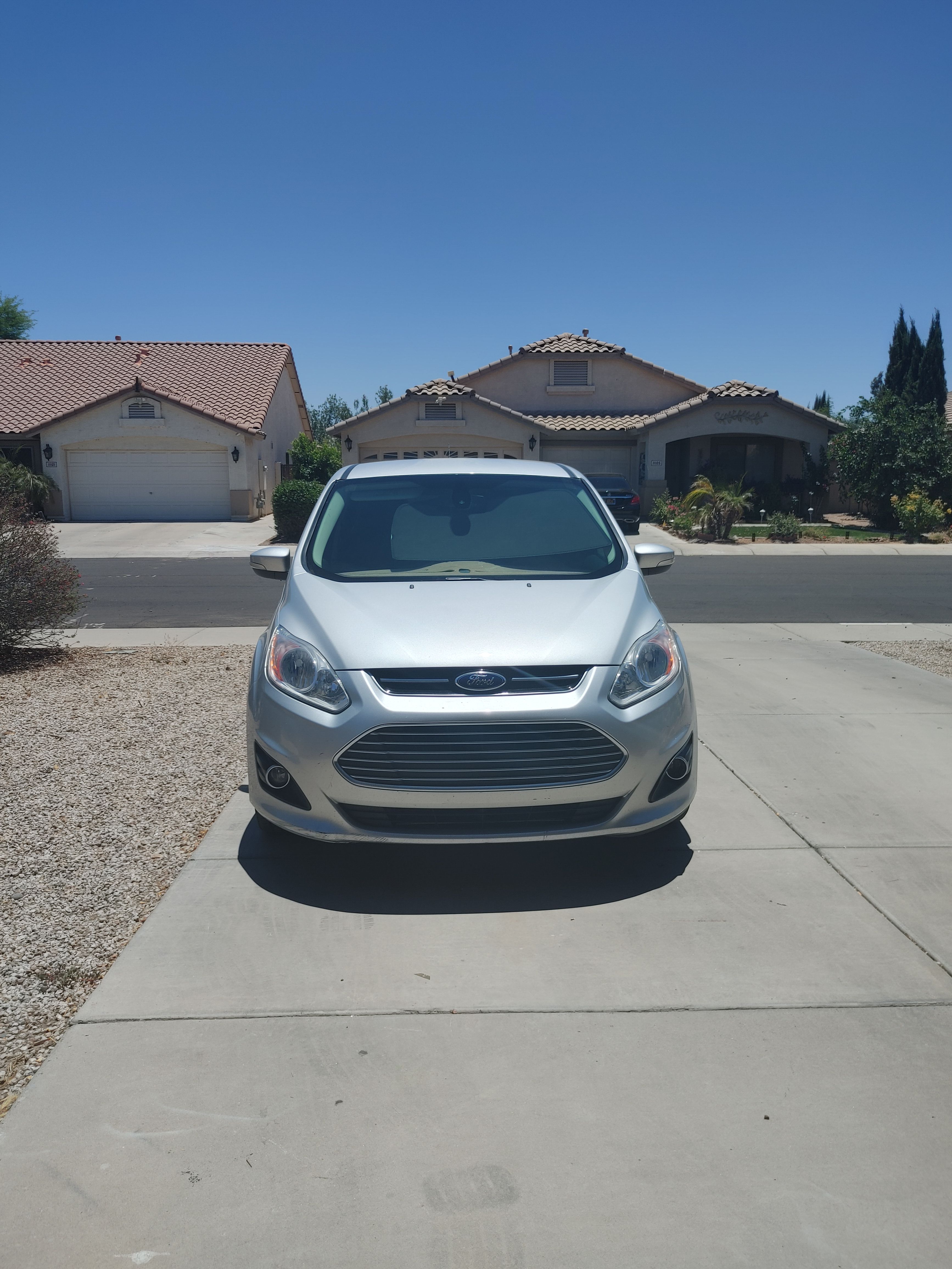 Used 2015 Ford C-MAX Energi SEL w/ Equipment Group 302A FWD image 13