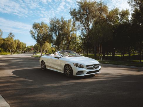 Used 2020 Mercedes-Benz S 560 Cabriolet image 8