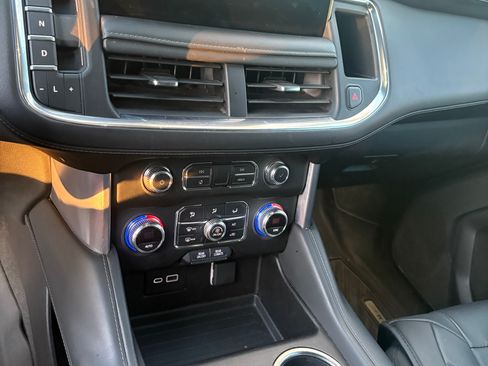 Used 2021 GMC Yukon SLE w/ Max Trailering Package image 18