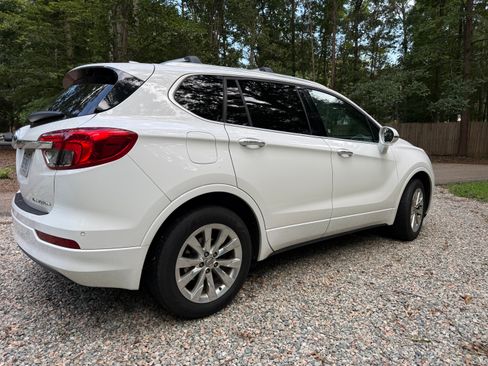 Used 2017 Buick Envision Essence FWD image 4