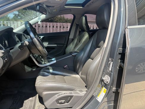 Used 2014 Volvo S60 T5 AWD/4WD image 5