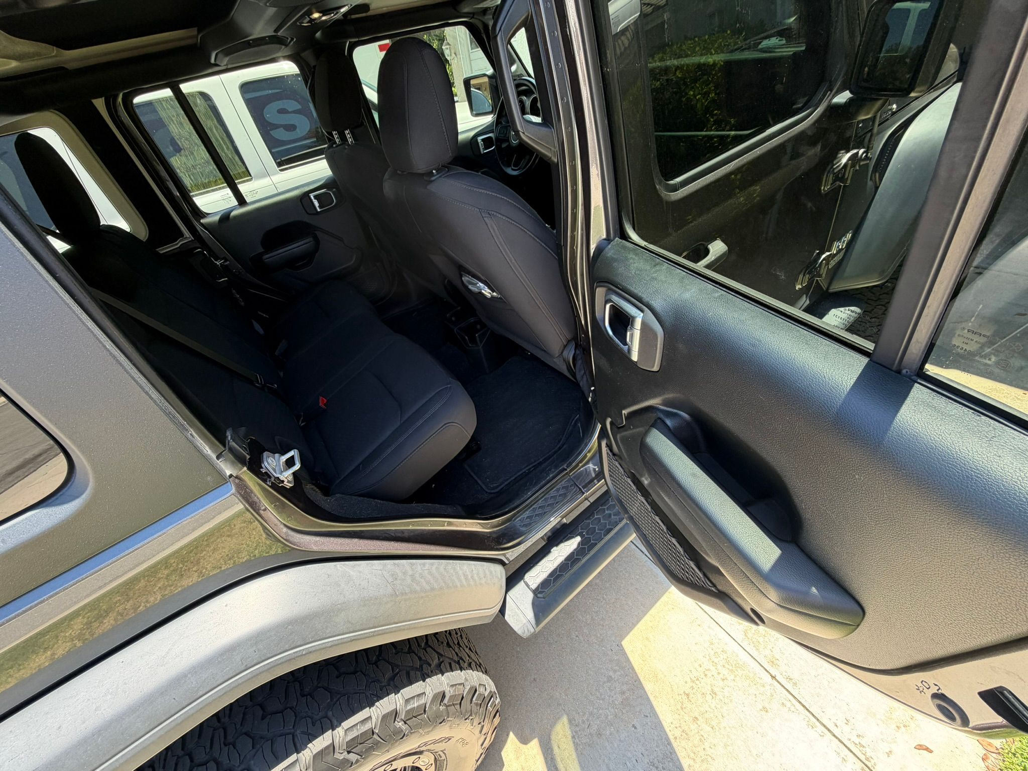 Used 2021 Jeep Wrangler Unlimited Sport AWD/4WD image 12