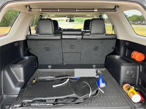 Used 2018 Toyota 4Runner SR5 Premium AWD/4WD image 13