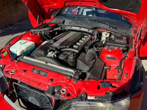 Used 2000 BMW Z3 2.5i image 12