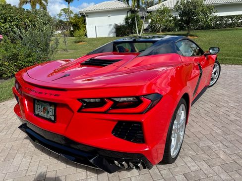 Used 2022 Chevrolet Corvette Stingray Premium Conv image 9