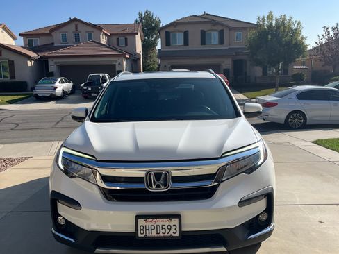 Used 2019 Honda Pilot Elite image 2