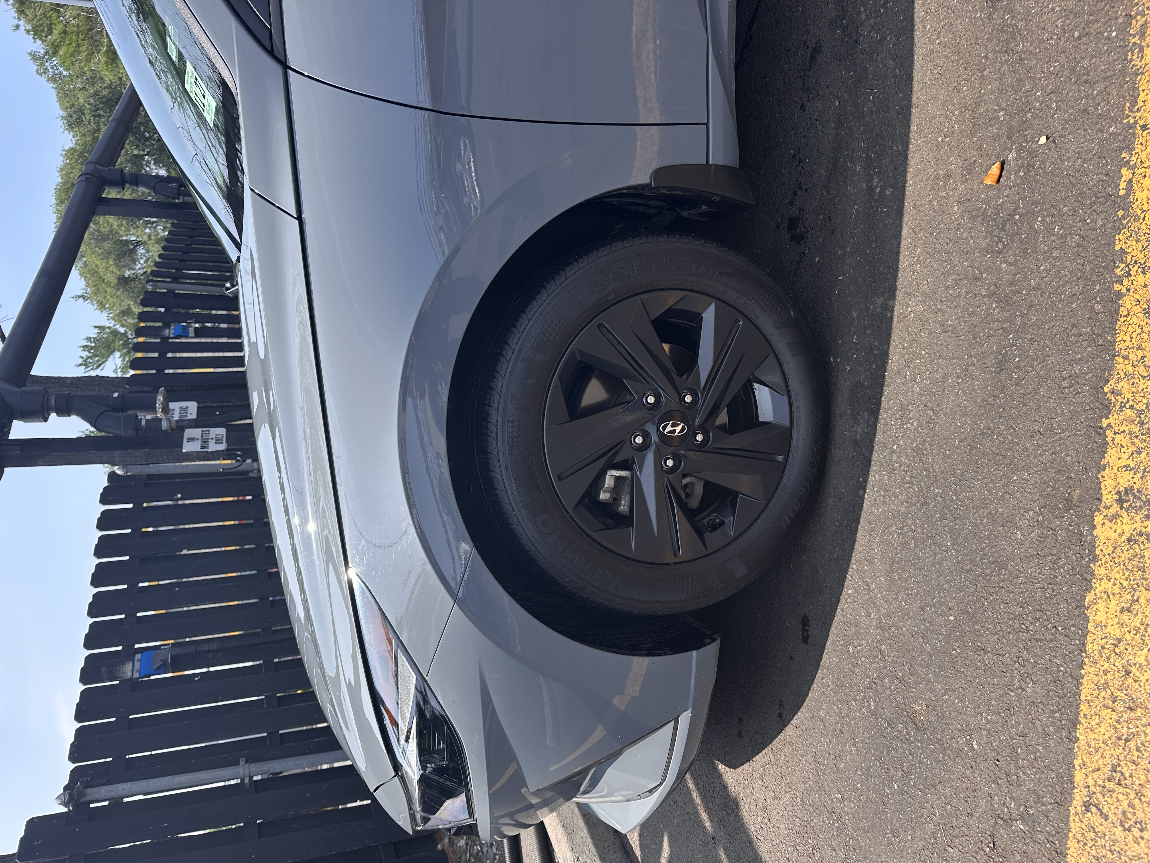 Used 2023 Hyundai Elantra SEL FWD image 11