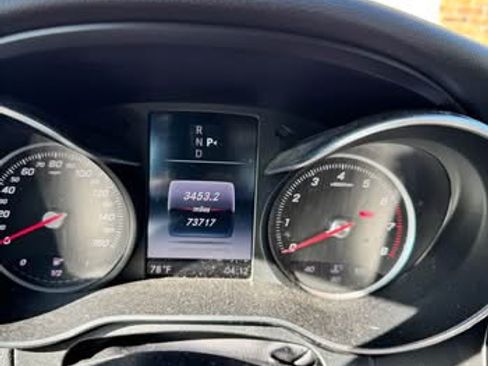 Used 2017 Mercedes-Benz C 300 4MATIC Sedan image 4