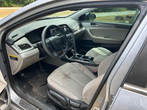 Used 2016 Hyundai Sonata SE FWD image 8