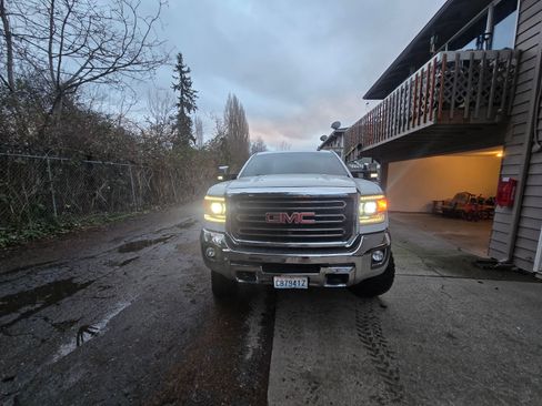 Used 2018 GMC Sierra 2500 SLT image 5