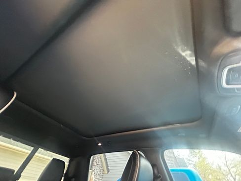 Used 2023 RAM 1500 Laramie image 12