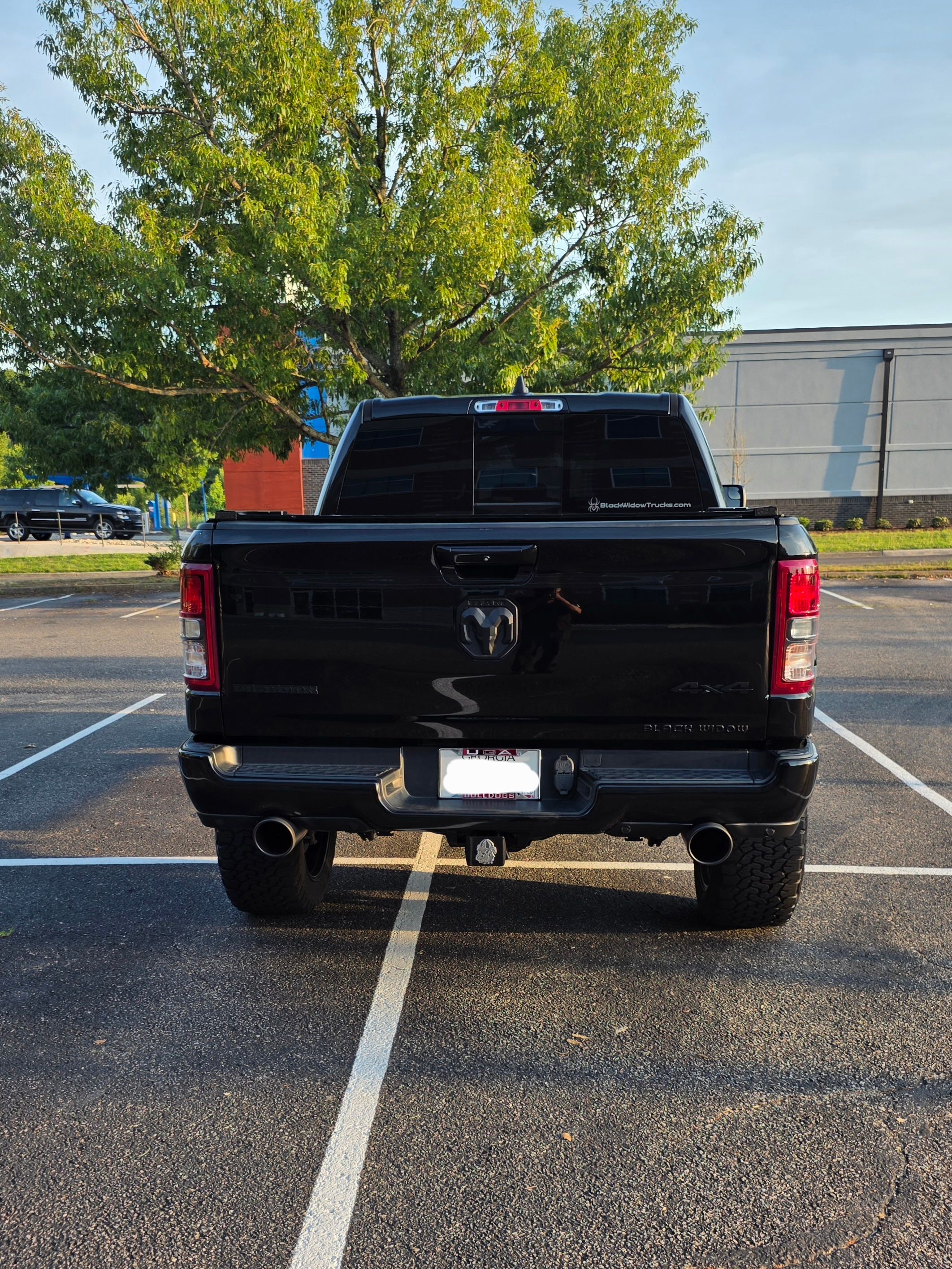 Used 2022 RAM 1500 Big Horn AWD/4WD image 4