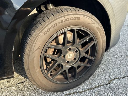 Used 2019 Mercedes-Benz Metris Passenger image 10