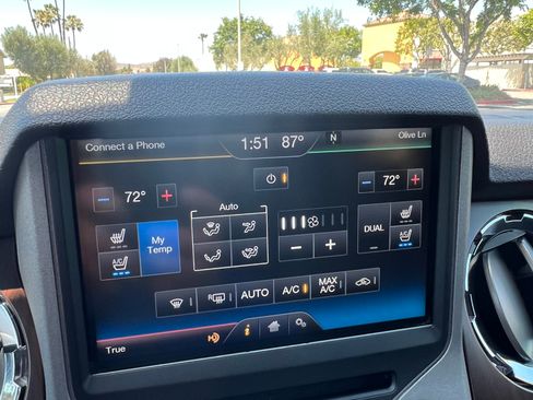 Used 2015 Ford F350 Lariat w/ Lariat Ultimate Package AWD/4WD image 13