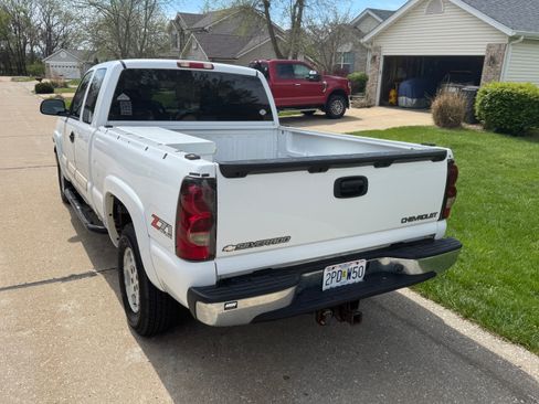 Used 2004 Chevrolet Silverado 1500 4x4 Extended Cab w/ Light Duty Power Package image 6