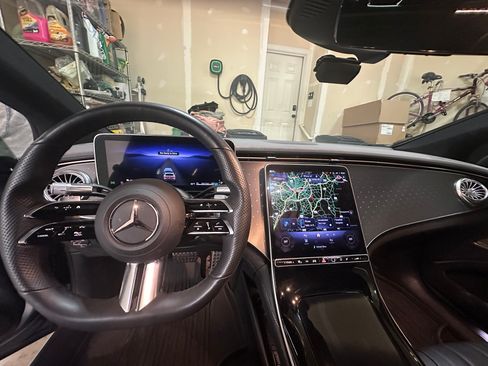 Used 2022 Mercedes-Benz EQS 450+ EQS 450+ Exclusive Sedan 4D image 12