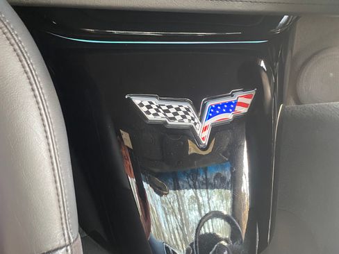 Used 2005 Chevrolet Corvette Convertible w/ Preferred Equipment Group image 12