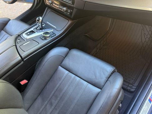 Used 2014 BMW M5 RWD image 22