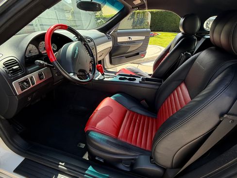 Used 2003 Ford Thunderbird image 11