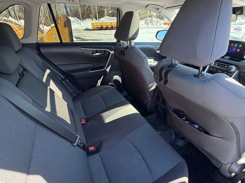 Used 2024 Toyota RAV4 XLE w/ Convenience Package image 12