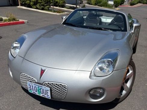 Used 2006 Pontiac Solstice Convertible w/ Premium Package RWD image 5